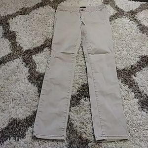 American Eagle skinny khaki pants size 4 short